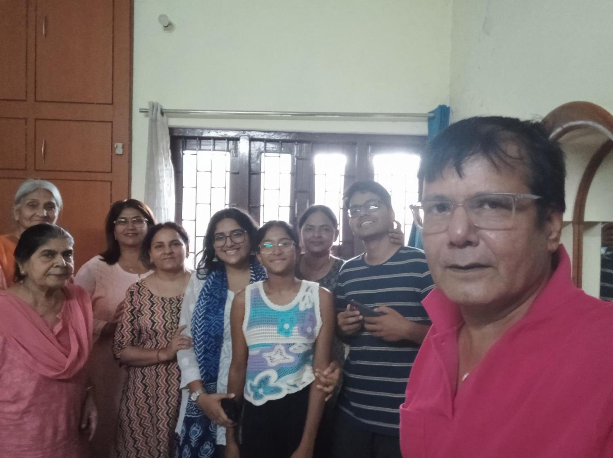 Shanti Niketan Hostel And Homestay พาราณสี ภายนอก รูปภาพ
